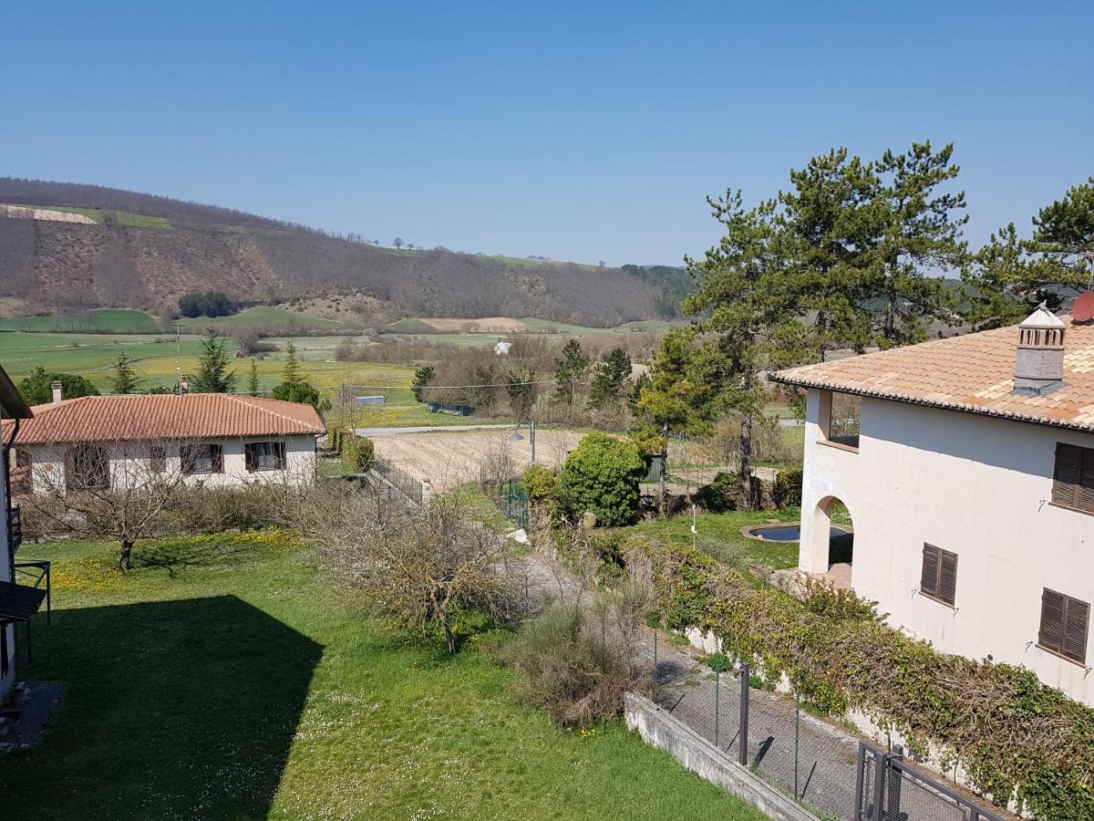 Mille papaveri rossi Casa di Angela Serravalle di Chienti Esterno foto