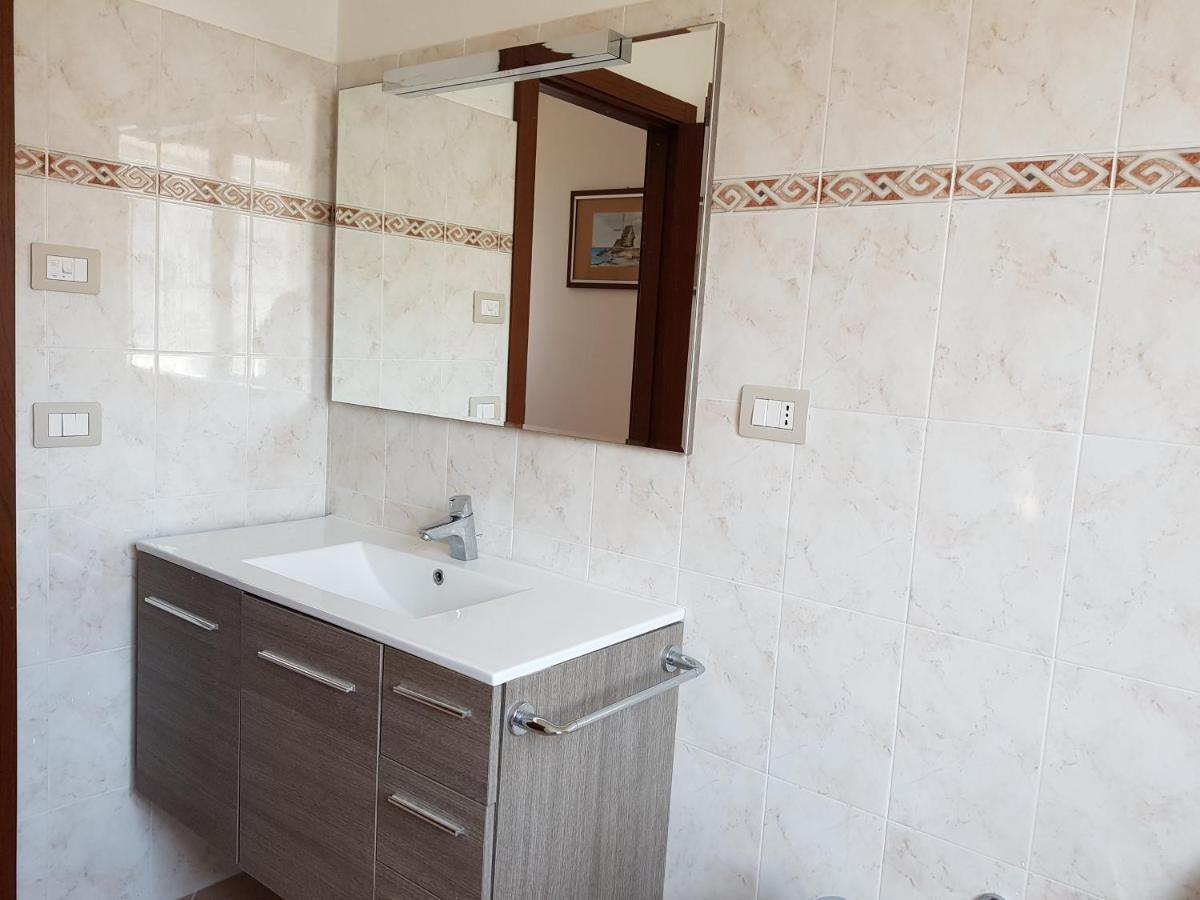 Mille papaveri rossi Casa di Angela Serravalle di Chienti Esterno foto