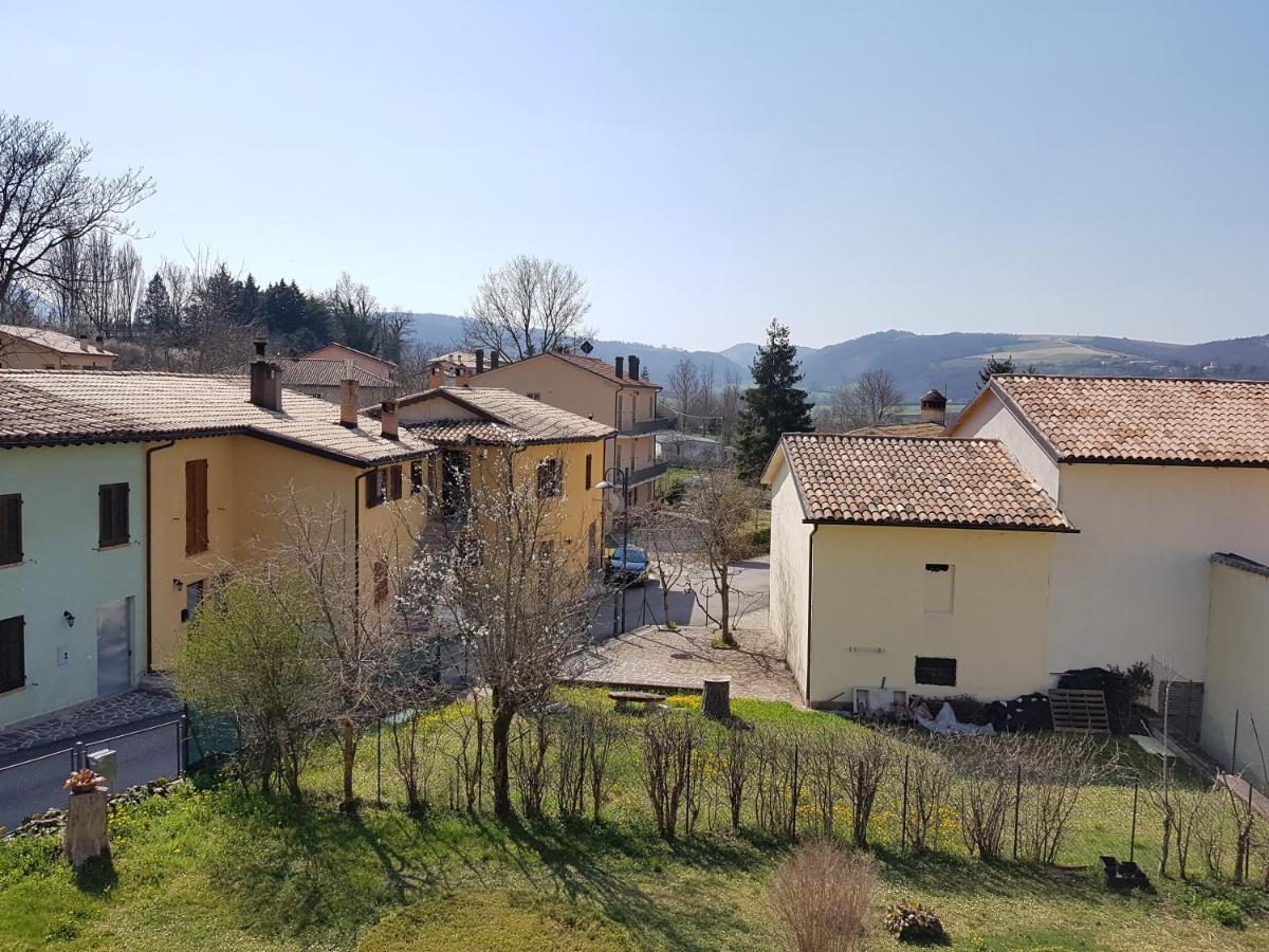 Mille papaveri rossi Casa di Angela Serravalle di Chienti Esterno foto