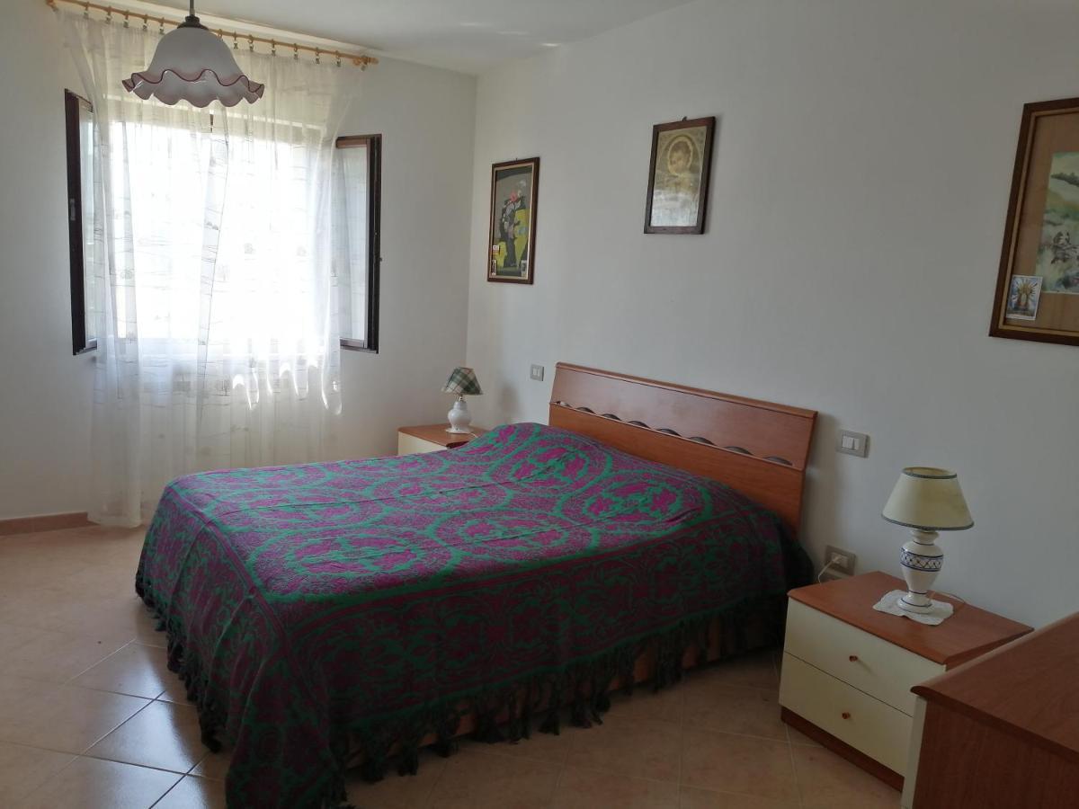 Mille papaveri rossi Casa di Angela Serravalle di Chienti Esterno foto