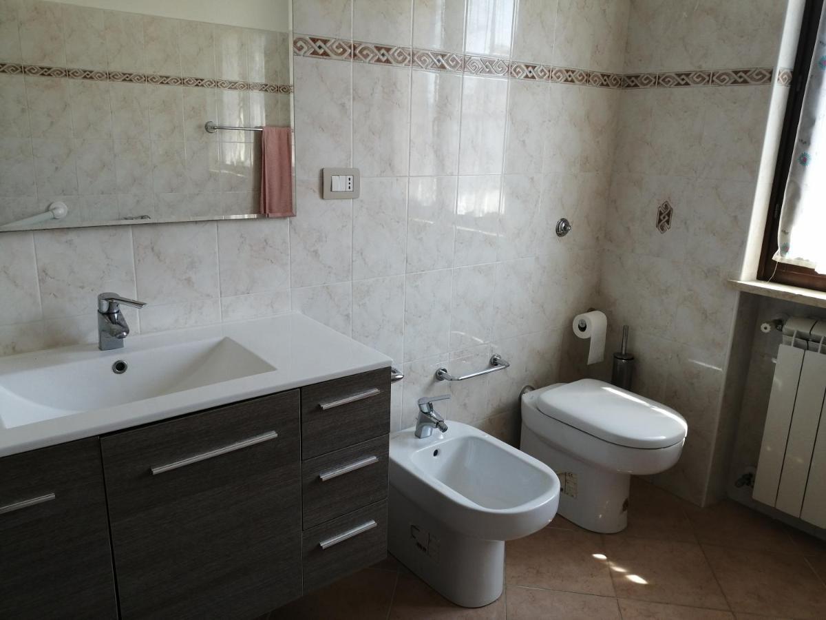 Mille papaveri rossi Casa di Angela Serravalle di Chienti Esterno foto